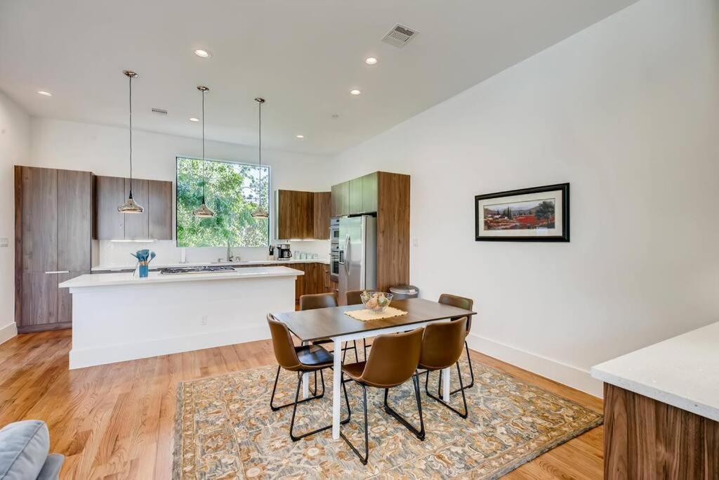 4 Story Home Mins To Downtown Houston With City Views Dış mekan fotoğraf