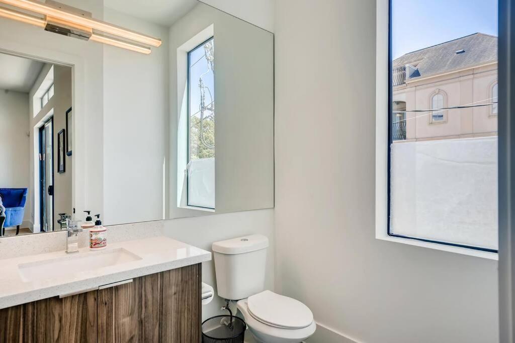 4 Story Home Mins To Downtown Houston With City Views Dış mekan fotoğraf