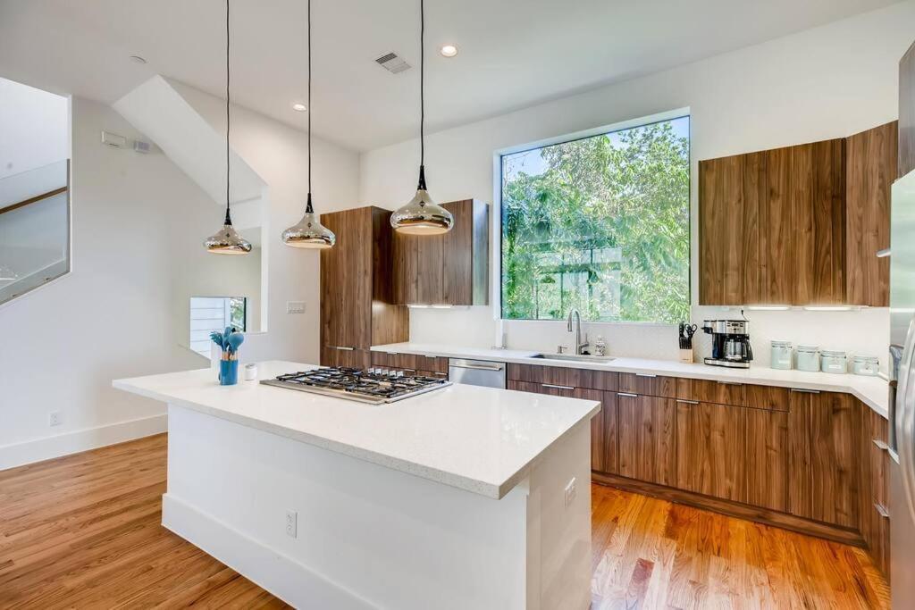 4 Story Home Mins To Downtown Houston With City Views Dış mekan fotoğraf
