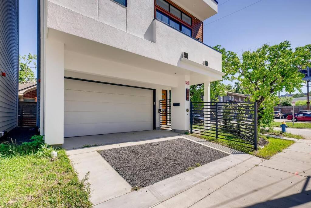4 Story Home Mins To Downtown Houston With City Views Dış mekan fotoğraf