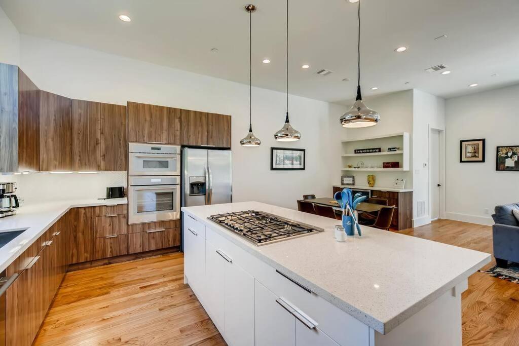 4 Story Home Mins To Downtown Houston With City Views Dış mekan fotoğraf